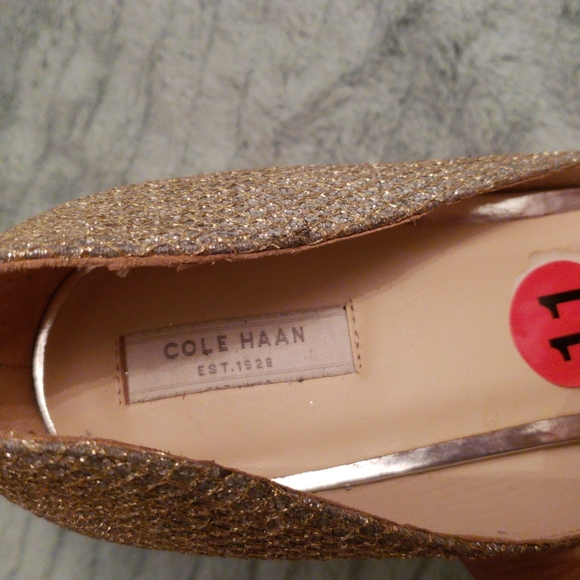 COLE HAAN SPARKLING HEELS - Picture 3 of 8